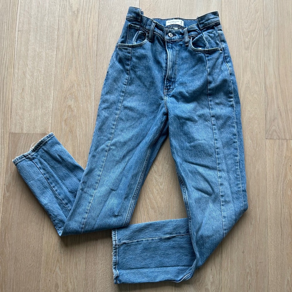 Abercrombie‎ & Fitch 90s Straight Ultra High Jeans 27/4R Blue Medium Wash Curve
